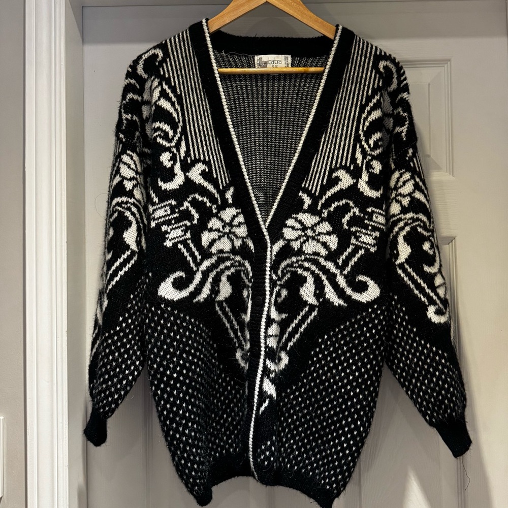 Vintage Button Cardigan EUC